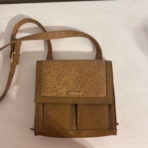 Elegant Tan Leather Handbag